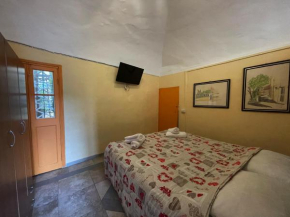 SUITE ORANGE✩✩✩✩✩ CENTRALISSIMO, 4 PERSONE, San Remo